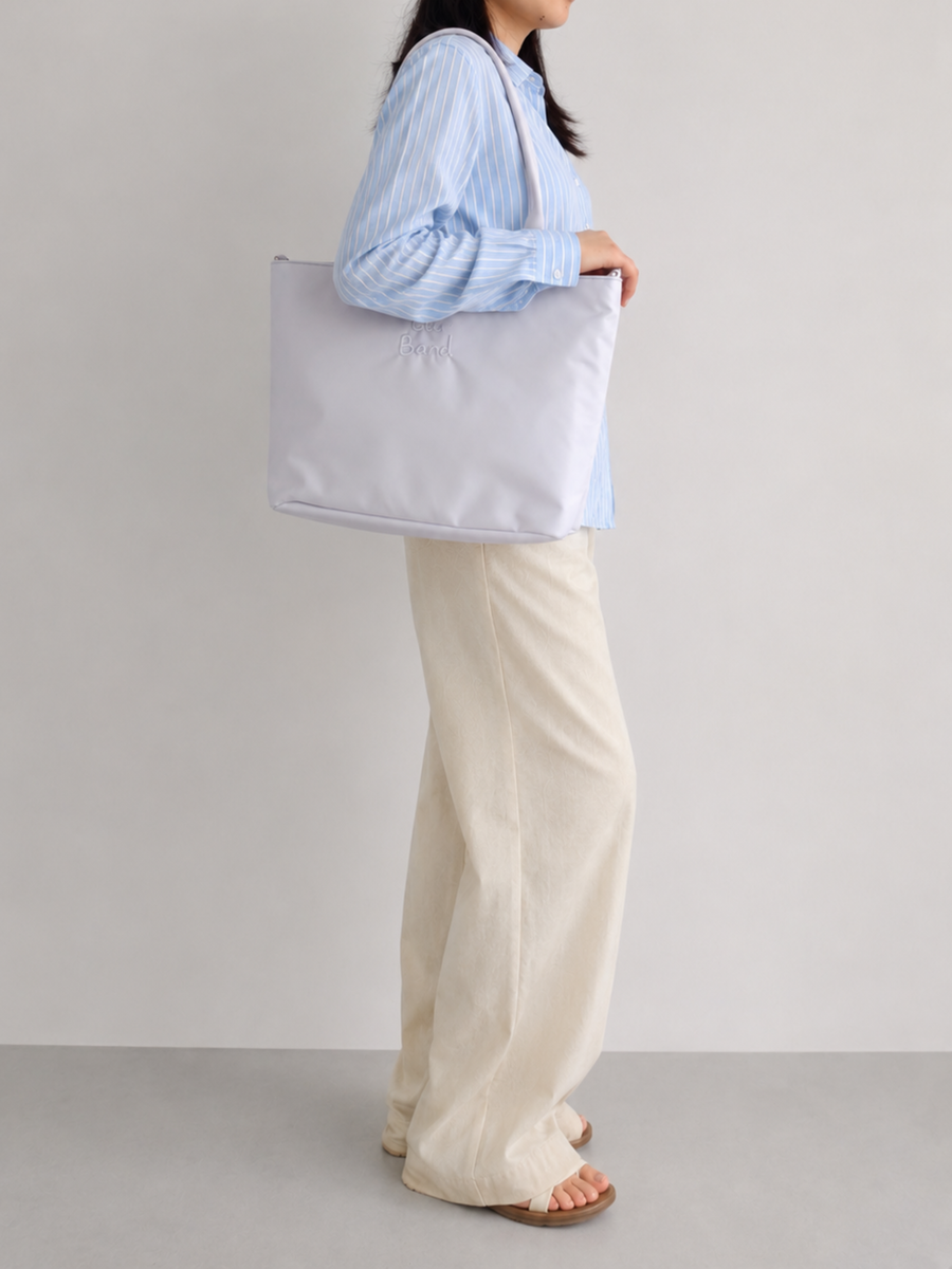 Compact Water-Resistant Laptop Tote Bag – Fits Up to 15"