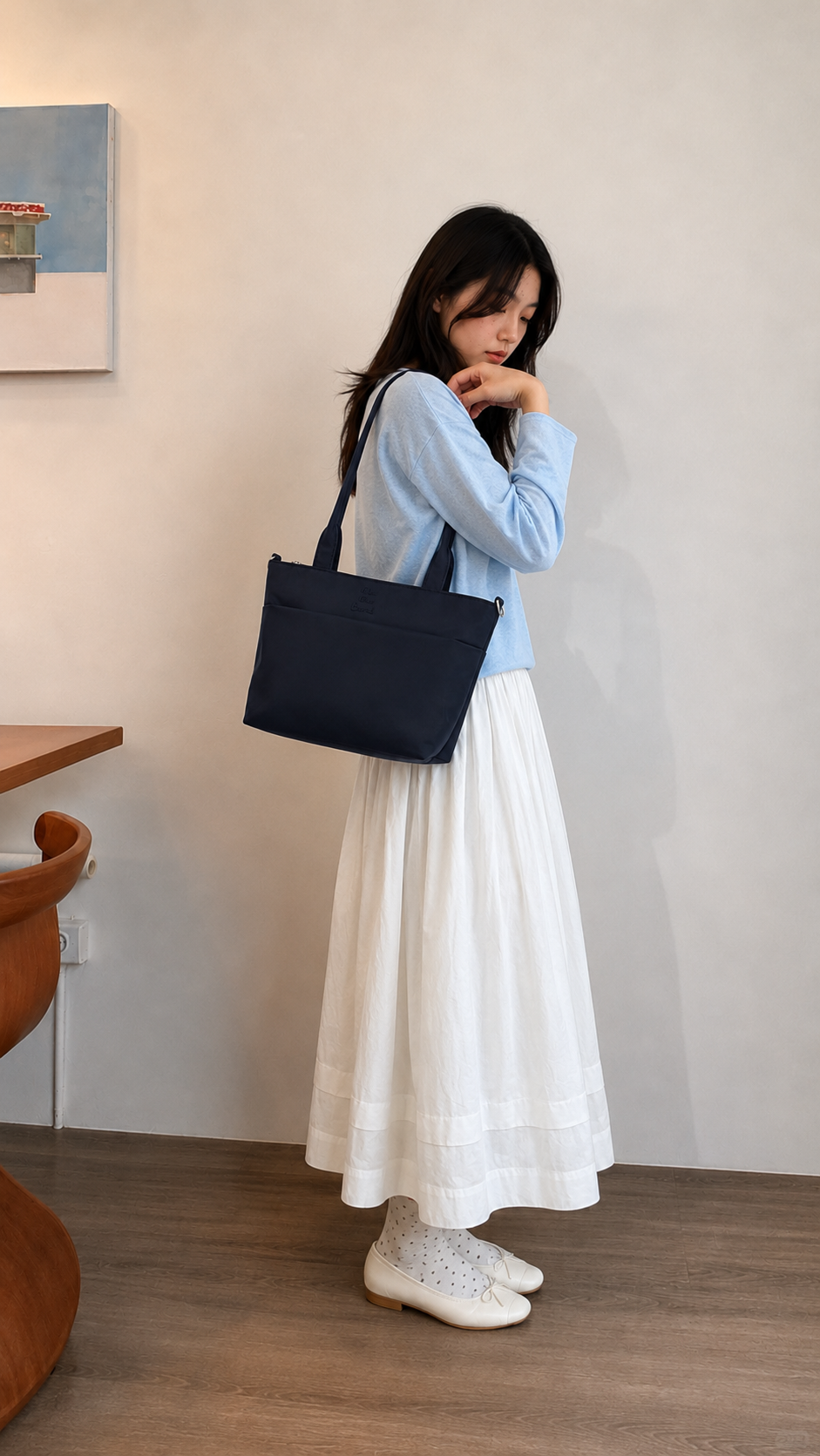 Night blue 12-inch water-resistant iPad tote bag product detail